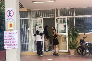 Alumnos de Difusión Cultural de la UV protestan tras inundaciones en Poza Rica 