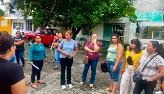 Padres de familia piden rendición de cuentas en escuela primaria de Veracruz 