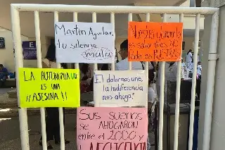 Imagen Estudiantes de Medicina de la UV en paro de brazos caídos; este es el motivo