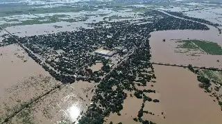 Inundación en El Higo fue consecuencia del desfogue de una presa: Sheinbaum