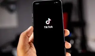 Alertan por robo de datos con falsos tutoriales de TikTok; checa qué hacer para protegerte