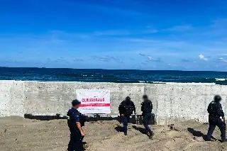 Imagen Clausuran obra en playa de Boca del Río que causó polémica en redes sociales
