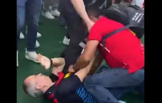 Aficionados protagonizan pelea en el GP de México (+Video)
