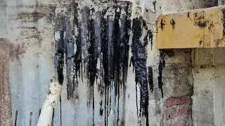 Imagen Vecinos exigen enviar brigadas de limpieza del chapopote en sus casas al norte de Veracruz