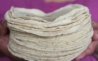 Imagen Prevén aumente precio de la tortilla por paro de agricultores en carreteras de México
