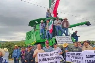 Bloqueos carreteros de agricultores son por intereses políticos: Sheinbaum