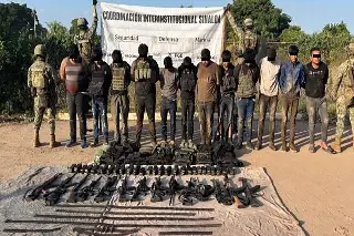 Imagen Tras repeler agresión, autoridades detienen a 13 hombres armados en Sinaloa