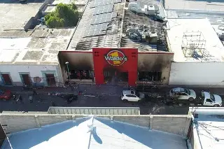 Imagen Carín León se pronuncia tras incendio en tienda de Sonora que dejó más de 20 muertos