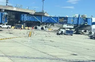 Imagen Aeropuerto de Newark en EU limita y retrasa vuelos por escasez de controladores