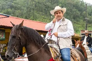 Imagen Componen corrido a Carlos Manzo; se viraliza en redes (+ video)