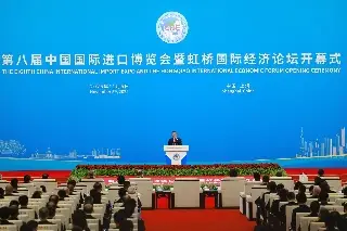 China suspende durante un año un 'arancel adicional' del 24% a productos estadounidenses