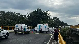 Imagen Camión se les cierra y mueren padre e hijo en trágico accidente en la Paso del Toro - Santa Fe