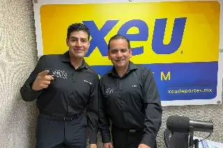 Integrantes del Mariachi Vargas de Tecalitlán visitan 'Buen Día' de XEU