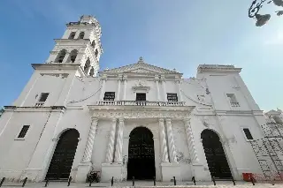 Esto sale el mantenimiento por semana de la catedral en Veracruz