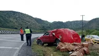Se registra cierre parcial de circulación en carretera de Córdoba; conoce el motivo