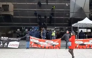 Imagen Trabajadores del SAT realizan paro nacional indefinido; realizan bloqueos 