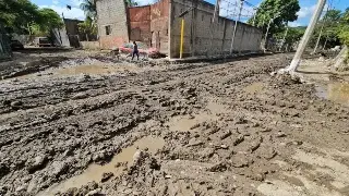 Vecinos temen ser olvidados a un mes de inundación en Poza Rica, Veracruz 