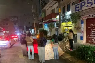 Caminó durante horas sin ropa en la vía pública; fue resguardada por mujeres  