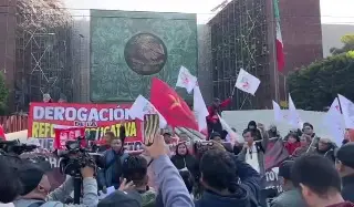 Manifestantes de la CNTE instalan plantón en CDMX