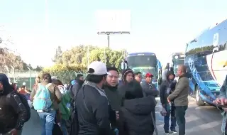 CNTE se concentra en autopista México-Puebla; prevén que tomarán esta caseta