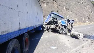 Accidente de tráiler provoca cierre en la Puebla–Orizaba