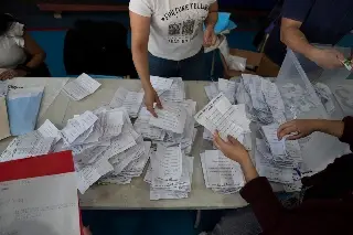 Chile celebrará una segunda vuelta electoral entre izquierdista Jara y ultraderechista Kast