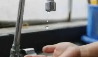 Fraccionamiento de Veracruz sufre falta de agua