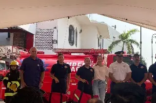 Entregan nuevo equipo a Bomberos Municipales de Veracruz