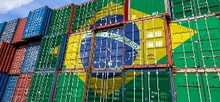 Trump retira arancel de 40% a productos de Brasil, tras plática con Lula