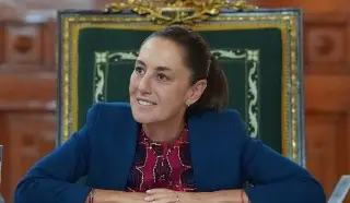 Diputados y senadores se reúnen con Sheinbaum en Palacio Nacional