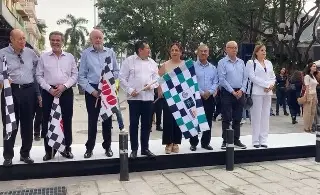 Inicia viaje de niños premiados con la Superación Ciudadana en Veracruz