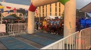 Más de mil participantes en la carrera de la SEMAR