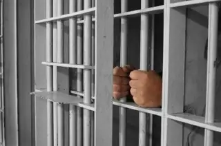 Dan prisión preventiva a ‘El Licenciado’ y siete escoltas por asesinato de Carlos Manzo