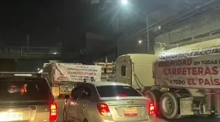 Inicia paro nacional anunciado por transportistas