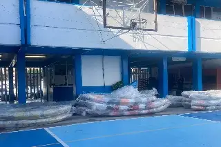 Alumnos del CETMAR compran herramientas para limpieza de manglares con premio de Emiratos Árabes