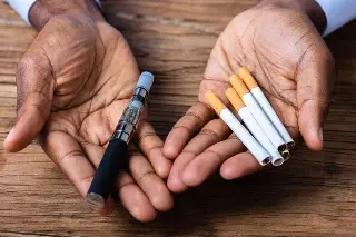 Cárteles le entran al negocio de vapeadores y cigarros ilegales en México, según informe