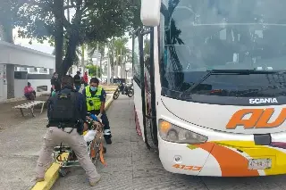 Nace bebé en pleno autobús de pasaje en Boca del Río