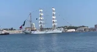 Imagen ¡Ya se fue! El buque escuela zarpó este domingo de Veracruz