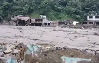 Declaran pérdida total en 16 escuelas tras inundaciones y derrumbes en Hidalgo