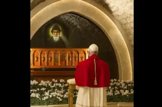 Papa León XIV reza en la tumba de san Charbel; pide paz para Líbano y todo Oriente Medio (+Video)