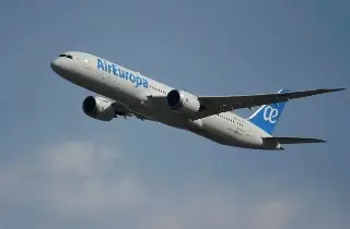 Gobierno de Maduro suspende la actividad aerocomercial de Air Europa en Venezuela