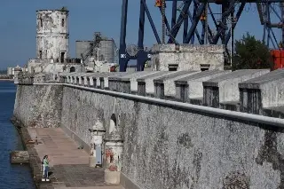 Habrá moneda conmemorativa, timbre postal y billete de la Lotería alusivos a Veracruz