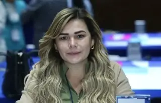 Avalan licencia indefinida en la Cámara de Diputados a Marijose Gamboa