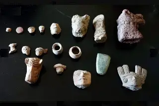 Entrega al INAH 52 piezas arqueológicas restituidas de EU