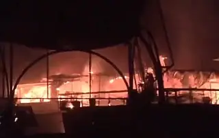 Al menos 23 muertos deja incendio en club nocturno de popular destino turístico en India