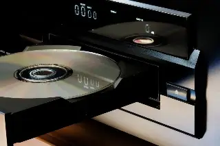 ¿Los CD están de vuelta? Esta es la razón por la que aumentaron las ventas de discos en 2025