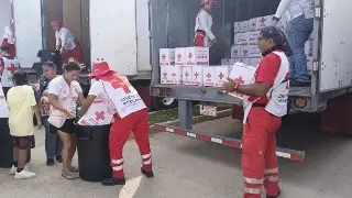 Cruz Roja distribuye ayuda humanitaria en Álamo, Veracruz