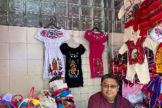 Checa cuánto cuestan los trajes de 'inditos' en mercados de Veracruz