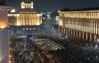 Renuncia el gobierno de Bulgaria tras protestas multitudinarias (+Video)