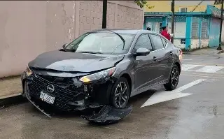 Chocan patrulla de policía y auto particular en Orizaba, Veracruz; hay 2 lesionados 